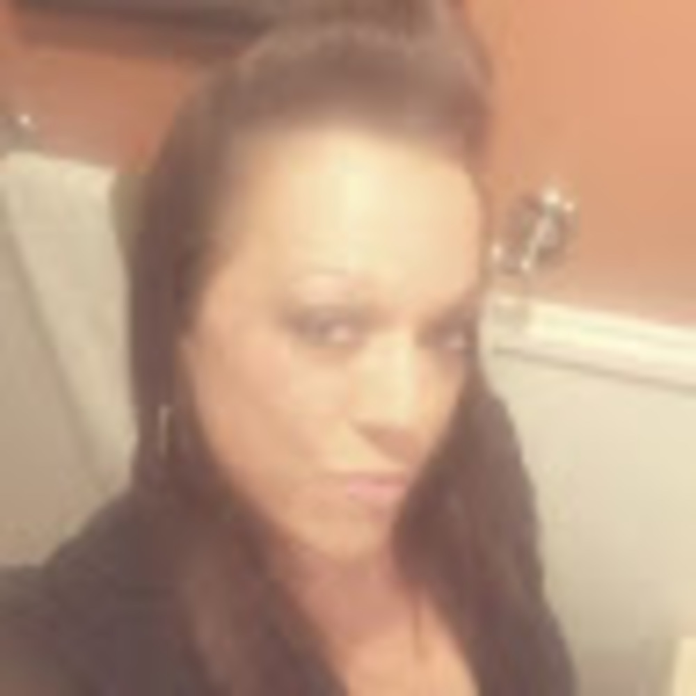 Meet your Posher, Alicia